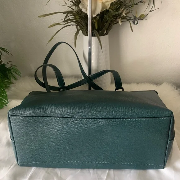 Coach Gallery Tote Bag Ivy Green Crossgrain Leather + Keychain/Charm - Picture 5 of 8